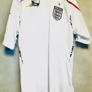 Vintage 2007-2009 Umbro England
Soccer Jersey T-Shirt
